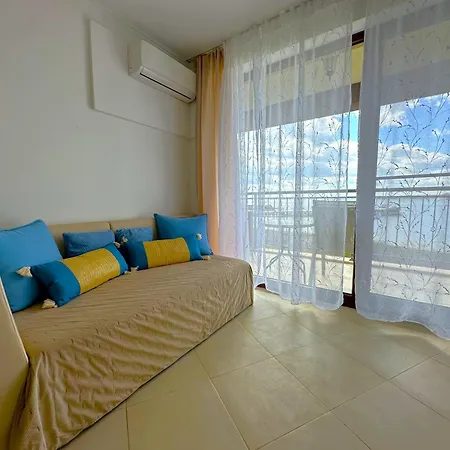 Marina Breeze - Firstline & Seaview شقة